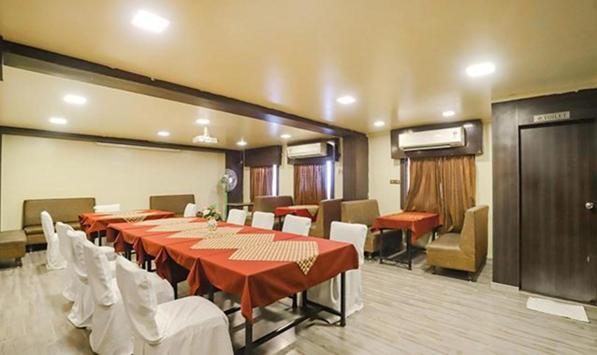 OYO 4381 Hotel Parashar Nagpur Exterior foto