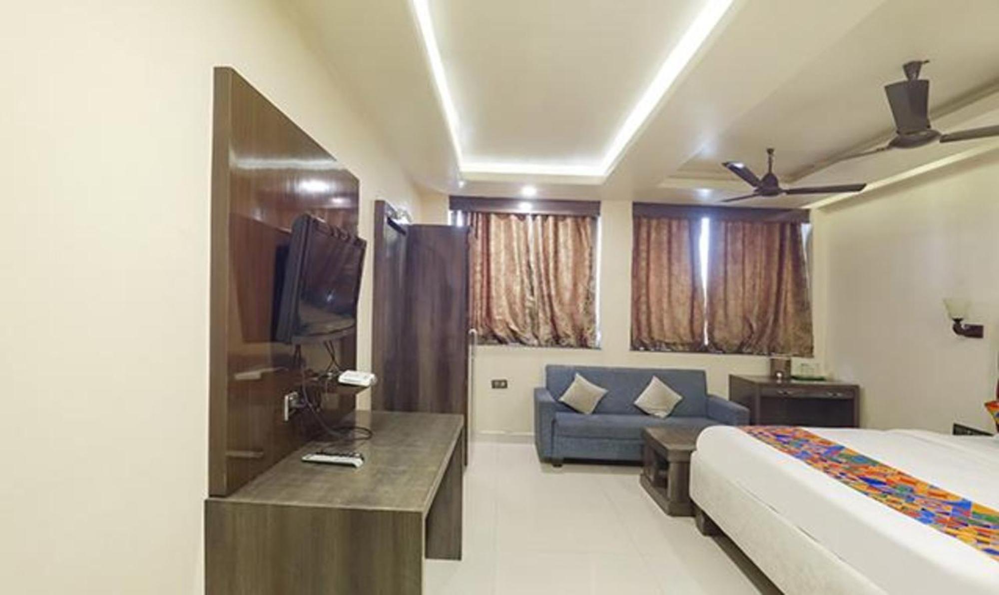 OYO 4381 Hotel Parashar Nagpur Exterior foto